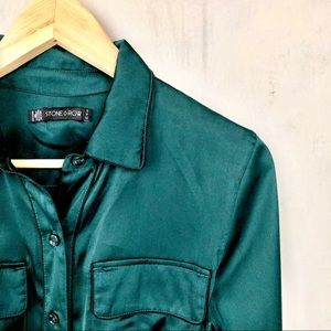 Stone Row Satin Shirtdress in Evergreen